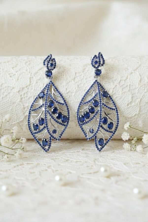 Leaf Earrings in blue Crystals