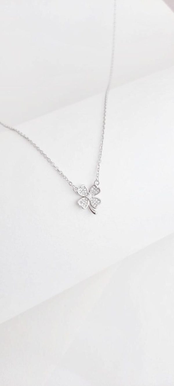 Four leaf clover luck pendant for women in sterling silver 925