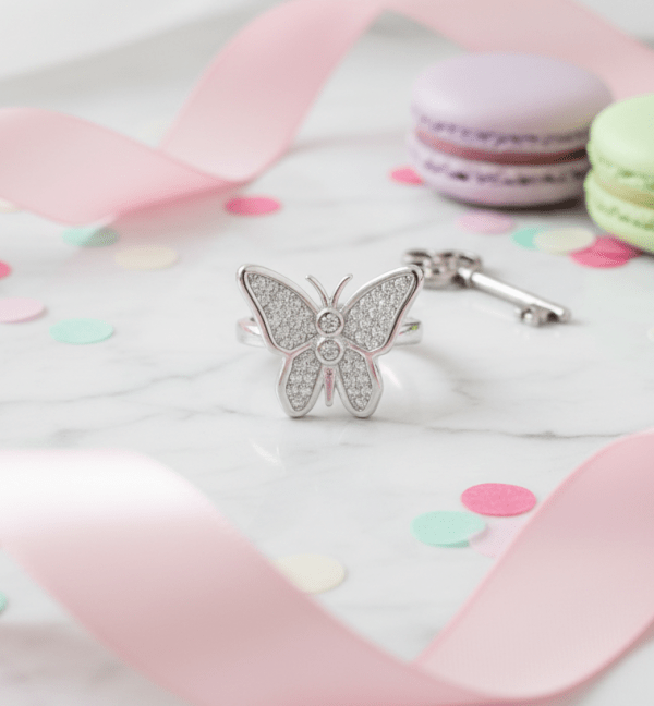 Detailed Elegant Butterfly Ring for women in sterling silver 925