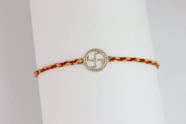 Sathiya Circle Pendant Rakhi for Brother, Rakshabandhan, Traditional Moli Rakhi