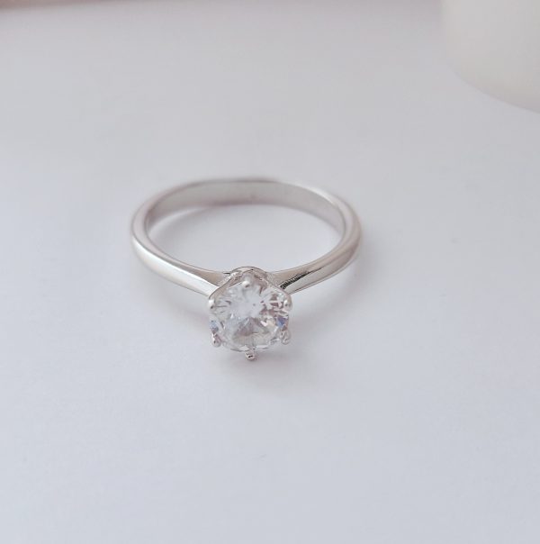CZ Detailed Elegant Solitaire Ring for women in sterling silver 925