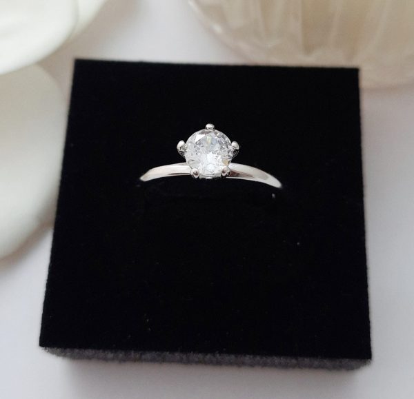 CZ Detailed Elegant Solitaire Ring for women in sterling silver 925