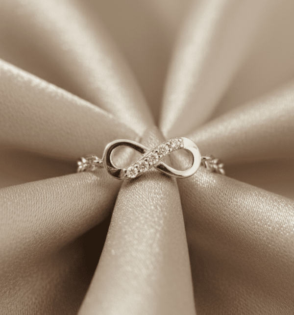 Infinity Spark Chain Ring for women in sterling silver 925