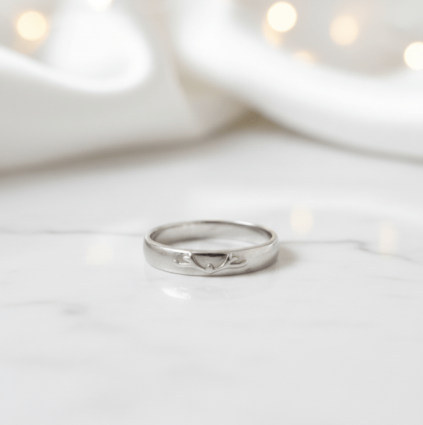 Heart Engraved Ring in Sterling Silver 925