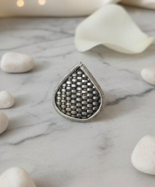 Heritage Mesh Drop Ring in Sterling Silver 925
