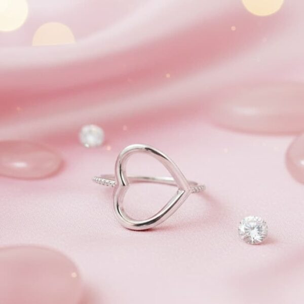 Modern Open-Heart Ring in Sterling Silver 925