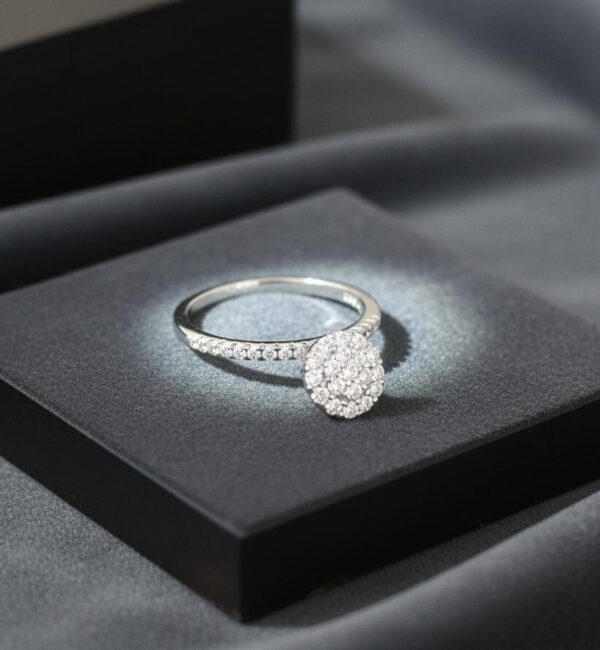 Round Diamond Cluster Halo Ring in Sterling Silver 925