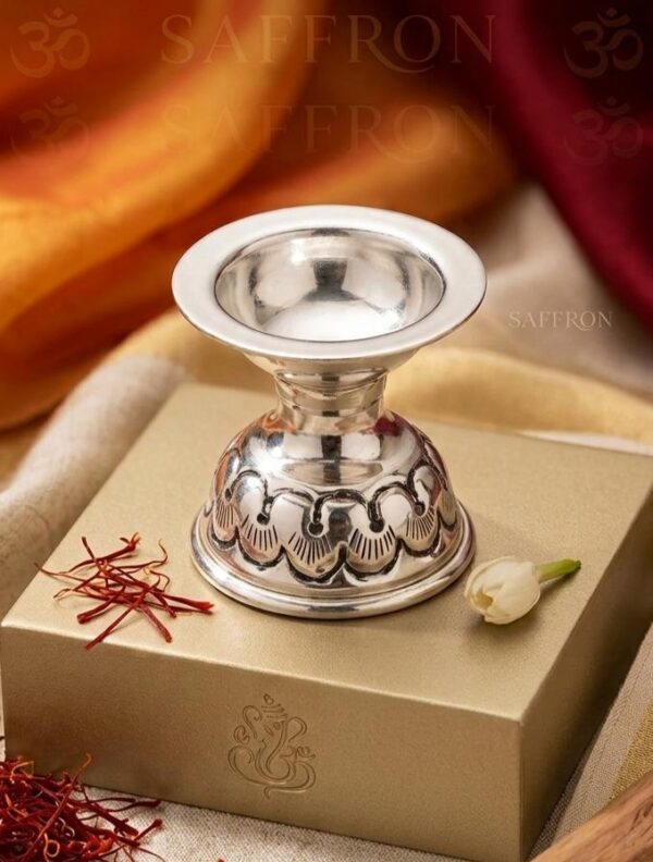Pure Silver Traditional Akhand Diya with Scalloped Base