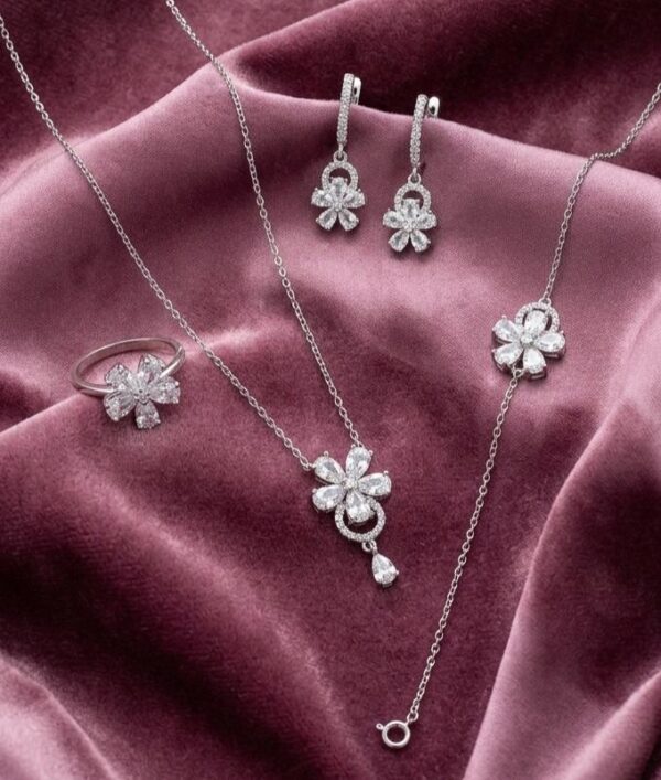 Floral Crystal Jewelry Set in Sterling Silver 925