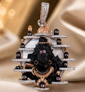 Polished Jaipur-inspired silver jewelry by The Silver Saga