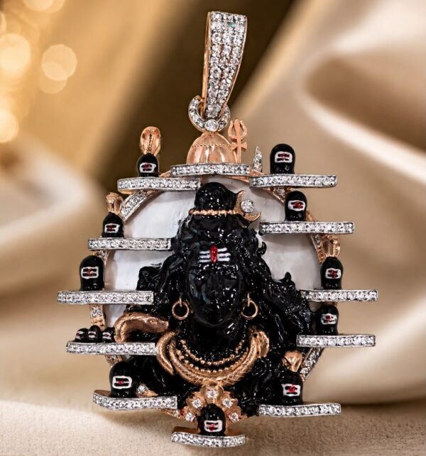 Polished Jaipur-inspired silver jewelry by The Silver Saga