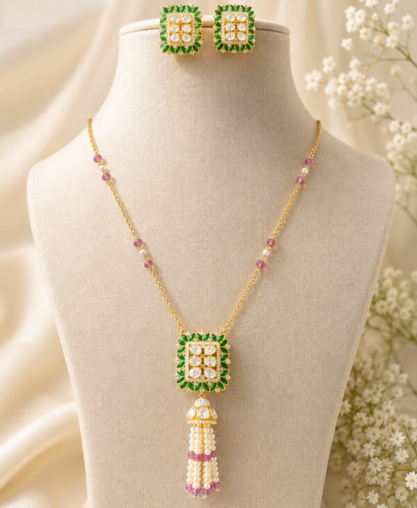 Green Emerald Pearl Necklace Set with Earrings